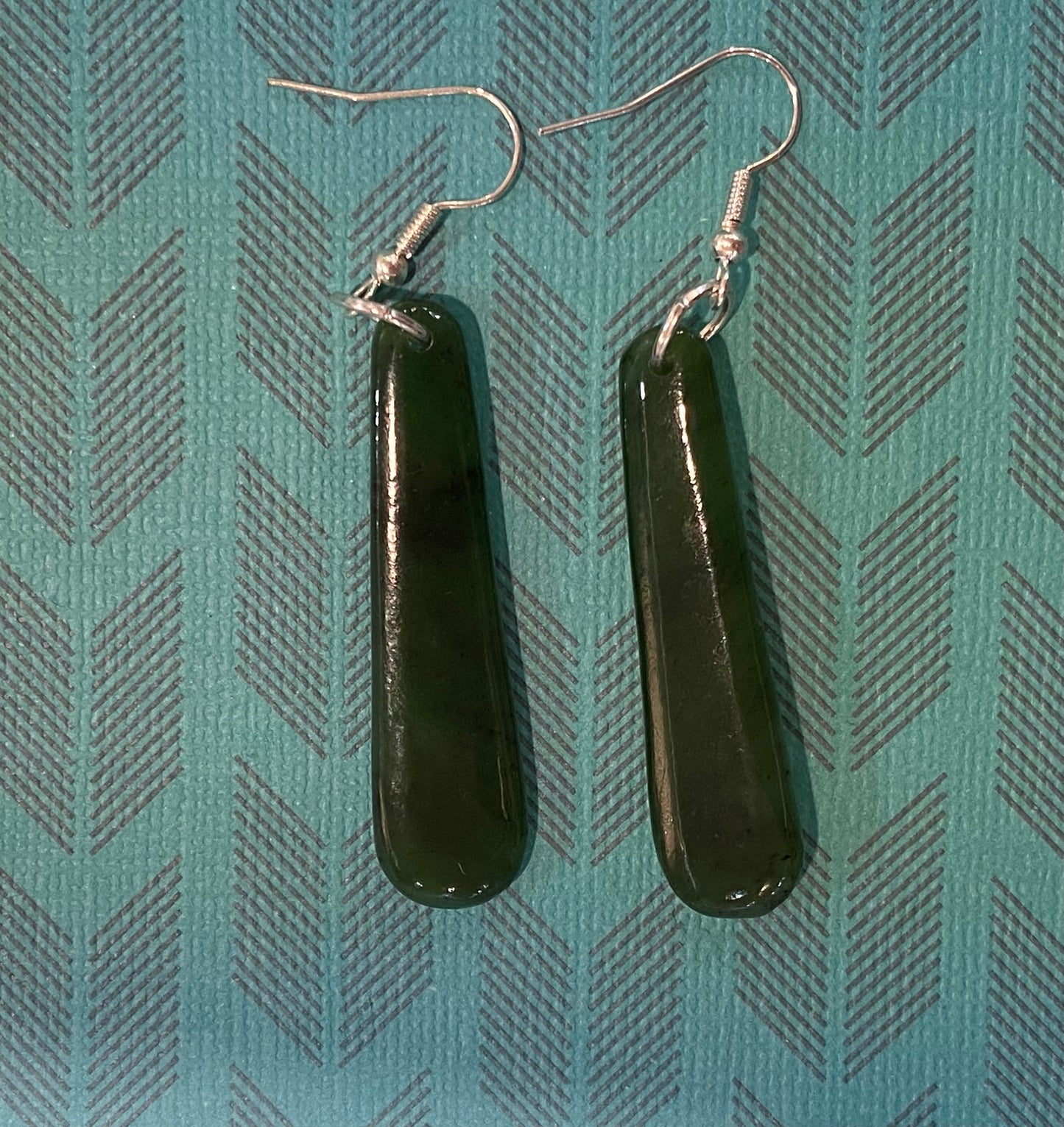Flying Saucers greenstone emhook earrings 04
