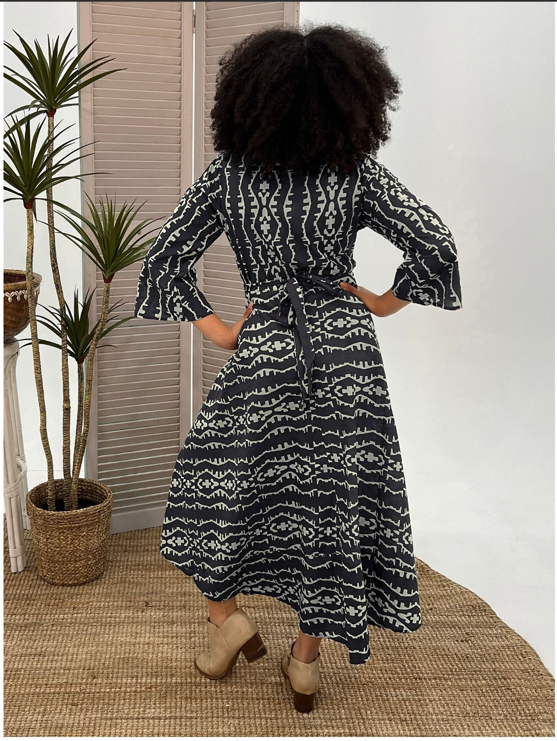 Wrap dress black & white