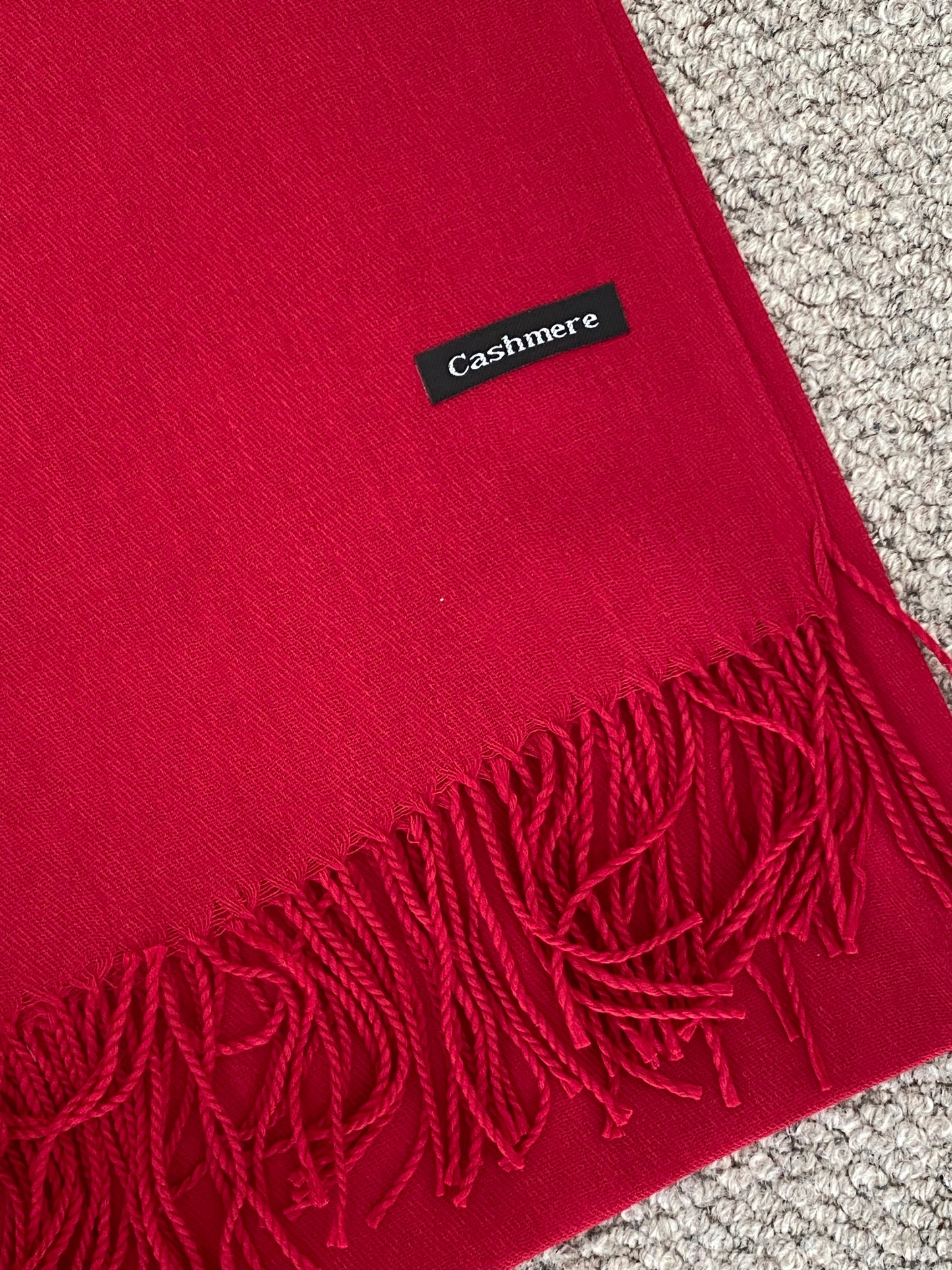 Cashmere scarves cerise