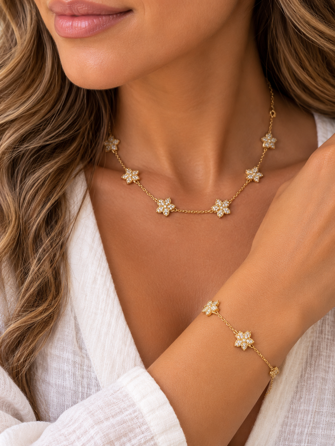 Flying Saucers sparkling blossom necklace and bracelet set waterproof