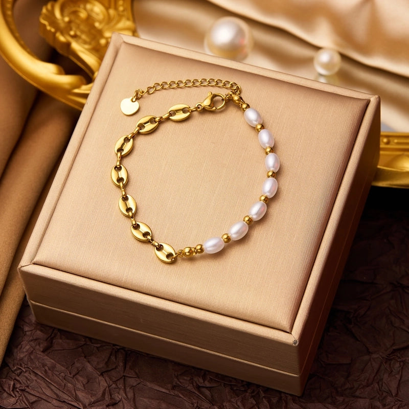 (Flying Saucers pearl bracelet