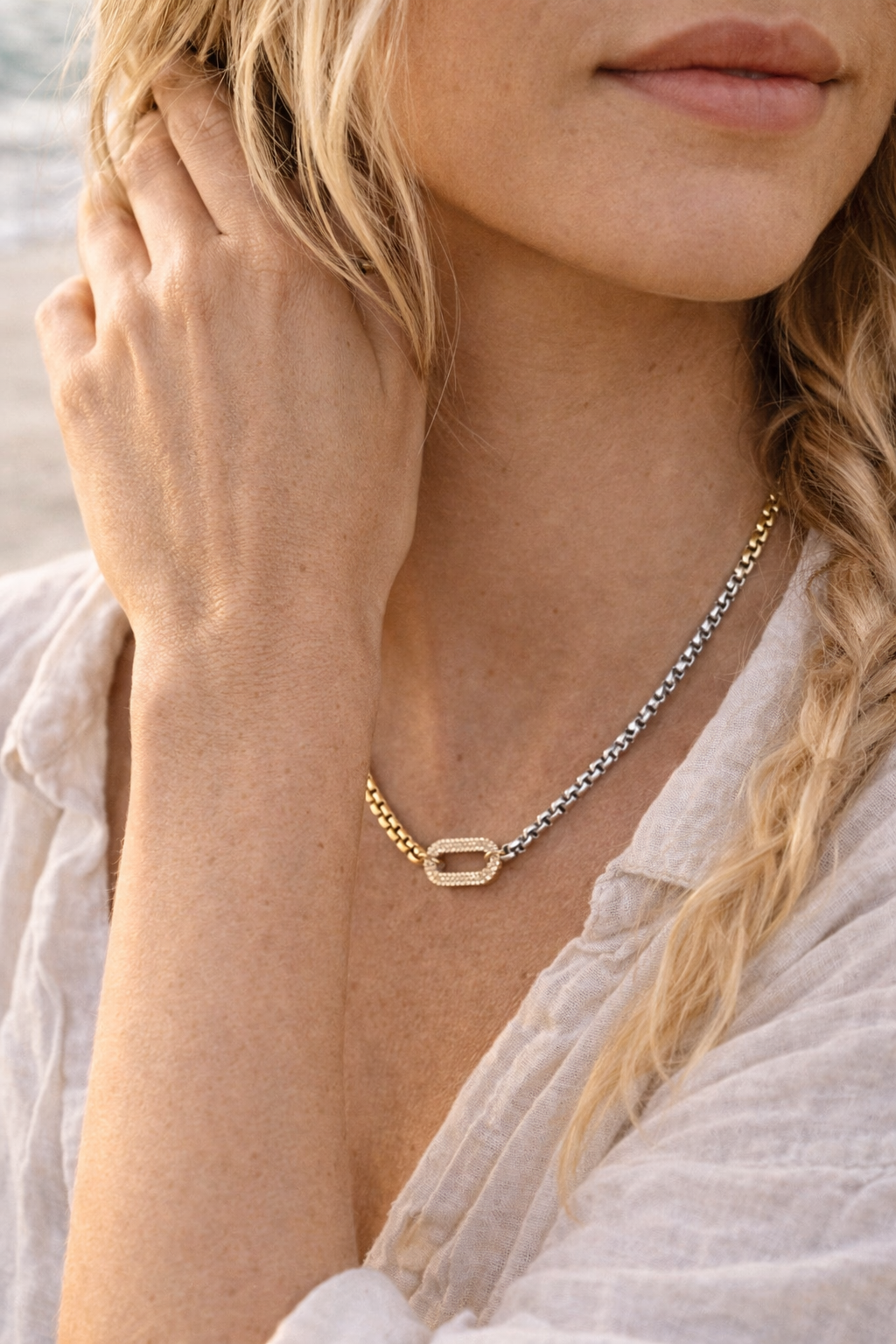 Flying Saucers two tone necklace