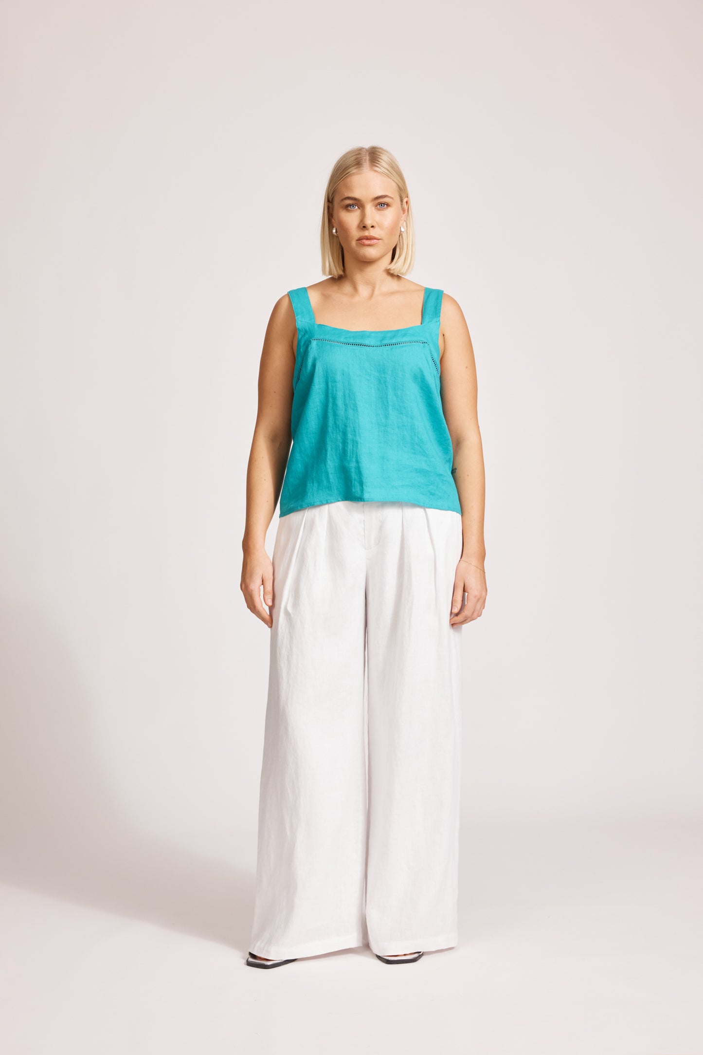 Eb &Ive Miramar tank Lagon