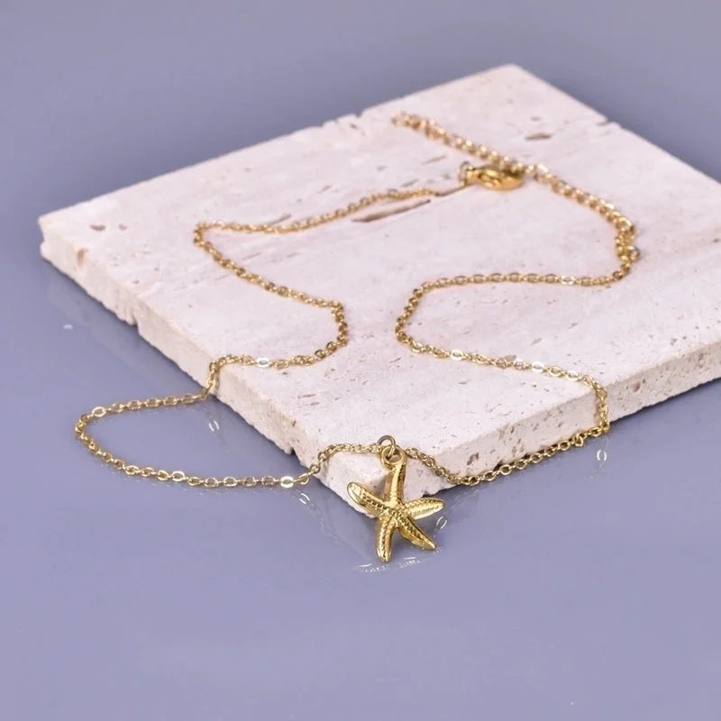 Flying Saucers Starfish necklace