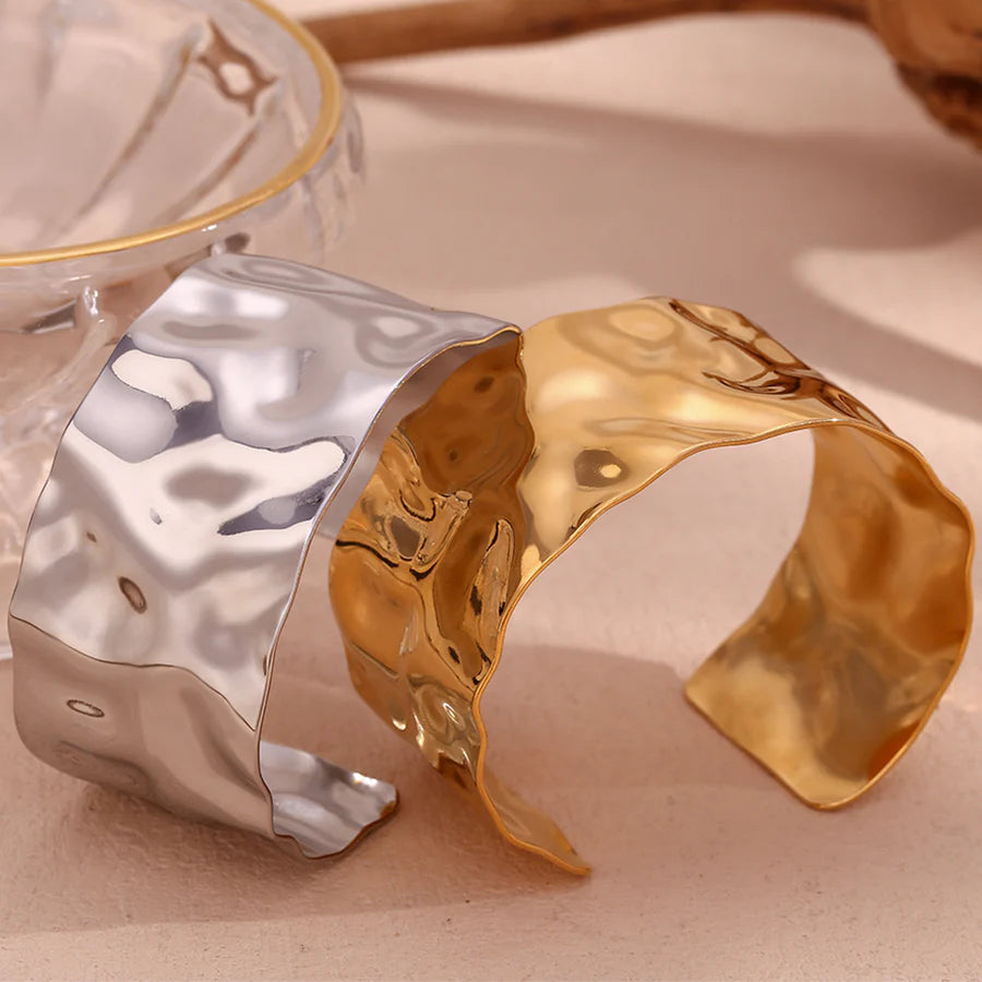Flying Saucers Fashion Circle Stainless Steel 18K Gold Plated Bangles