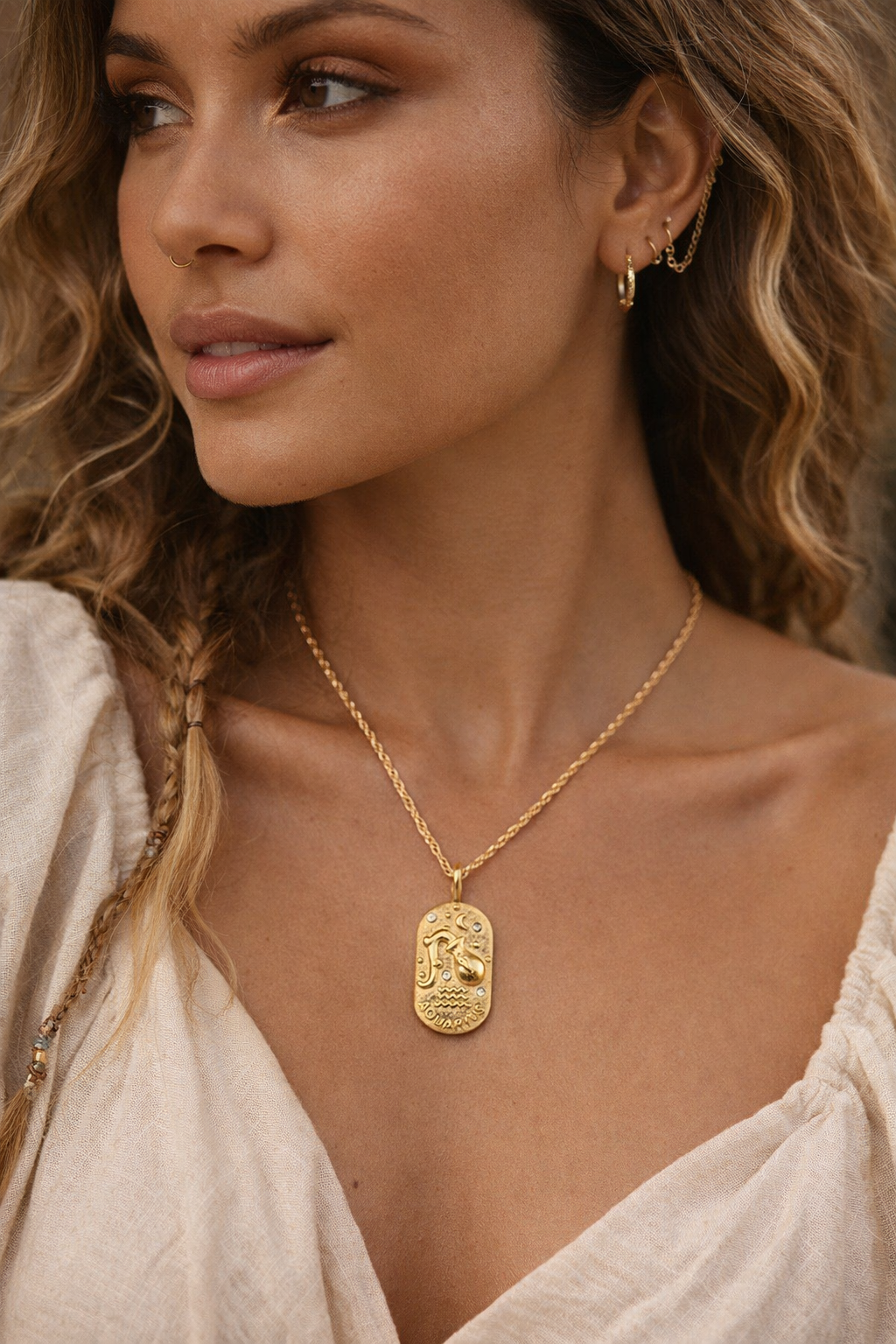 Flying Saucers zodiac pendant