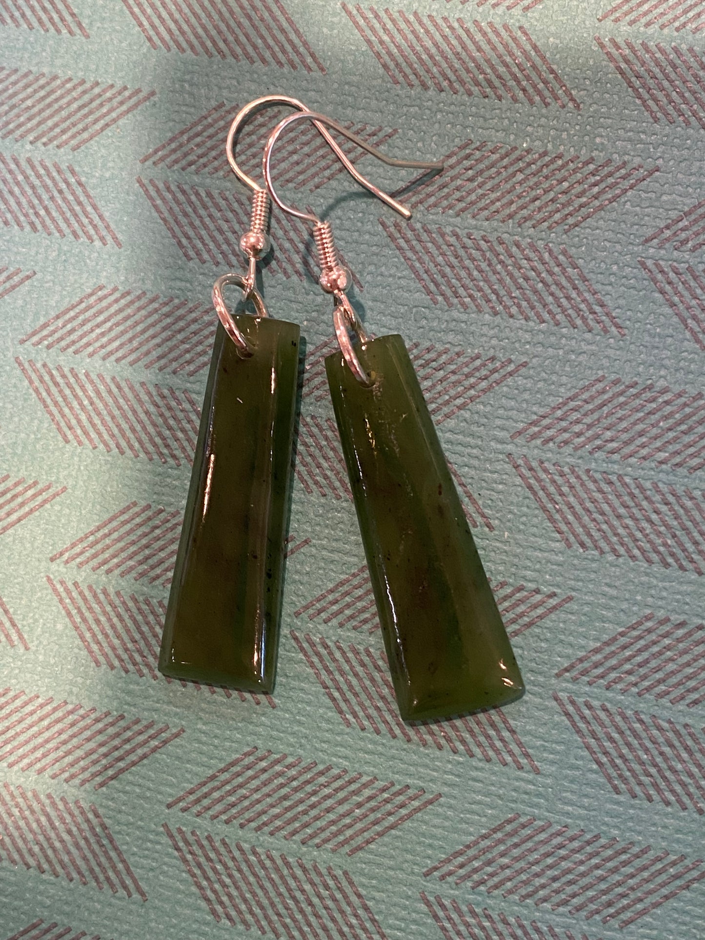 Flying Saucers greenstone emhook earrings 03