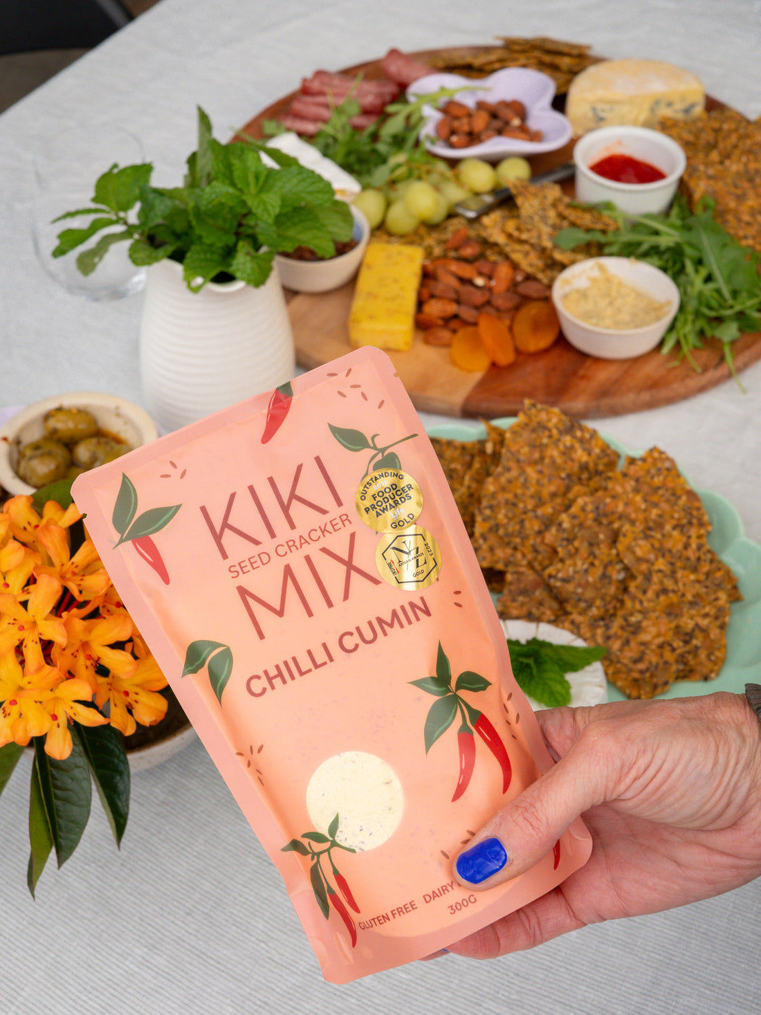 Kiki seed cracker mix chili cumin