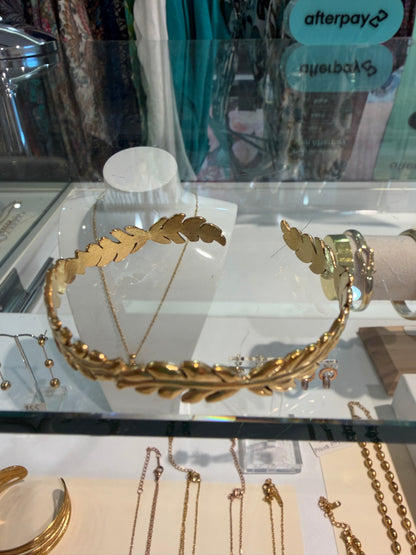 Flying Saucers gold leaf bracelet