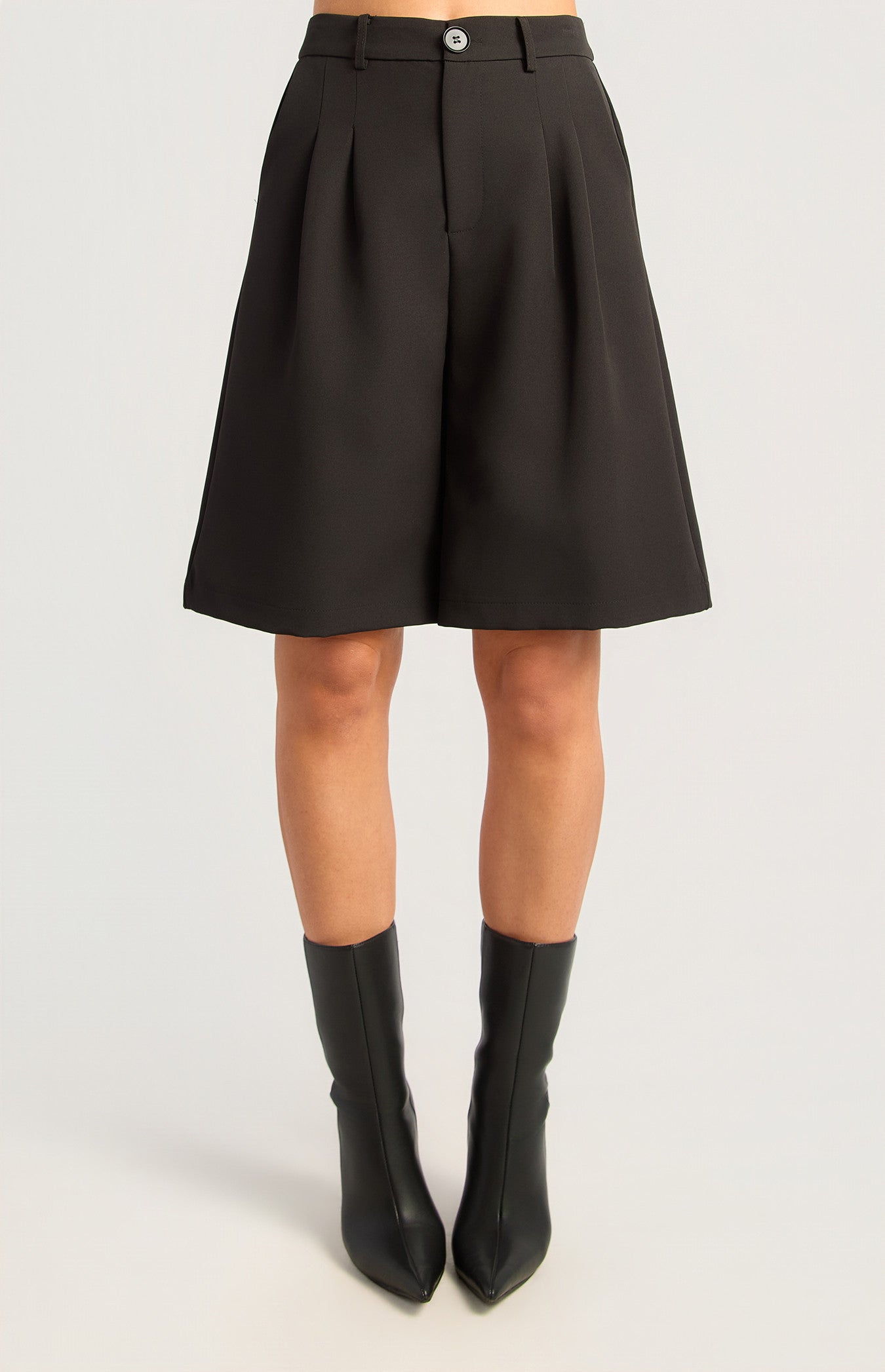 Bermuda long line shorts black