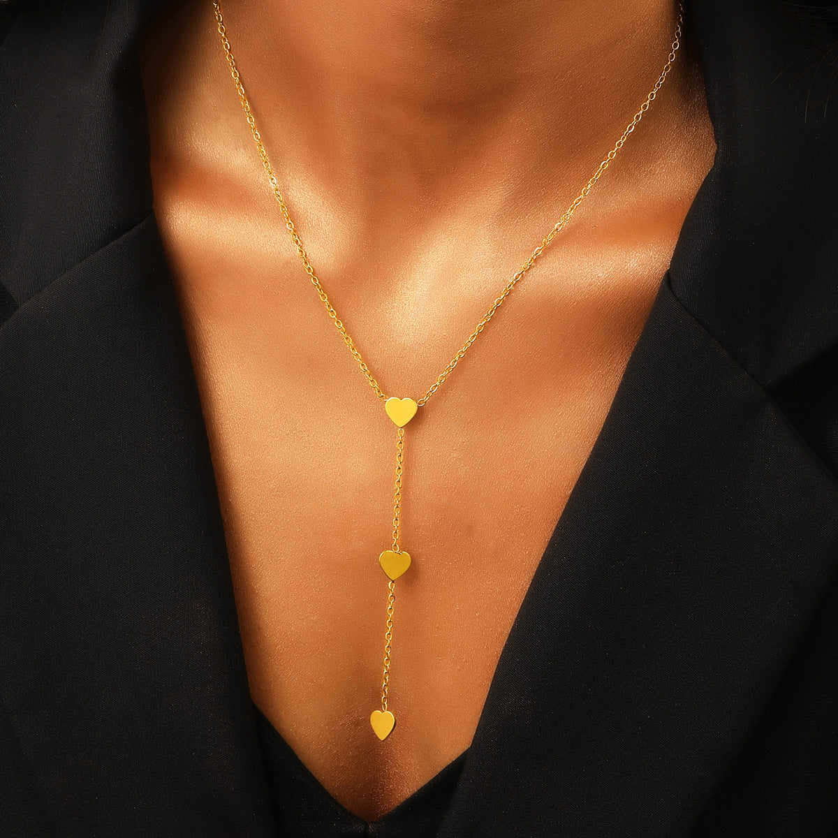 Flying Saucers triple heart dropped necklace