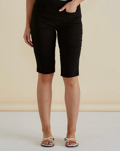 Betty Basics Bermuda shorts black