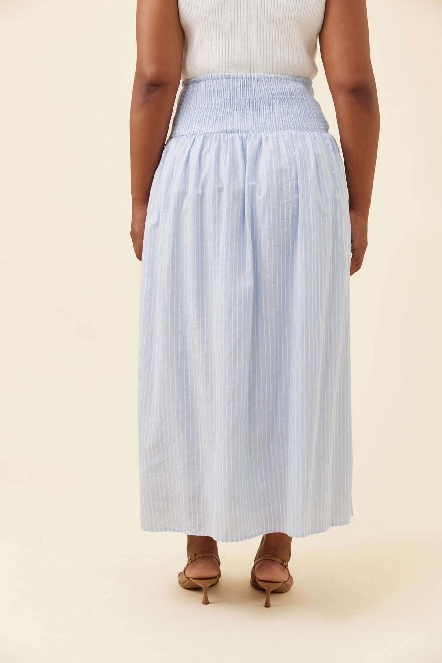 Isle of mine Lyndell maxi skirt light blue