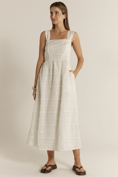 Fate sierra lace dress