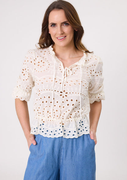 Lemon Tree Milana lace top Cream