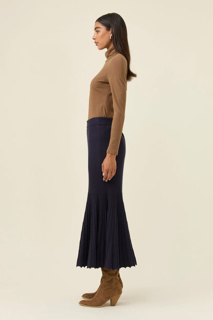 Isle of Mine Nell knit skirt Navy