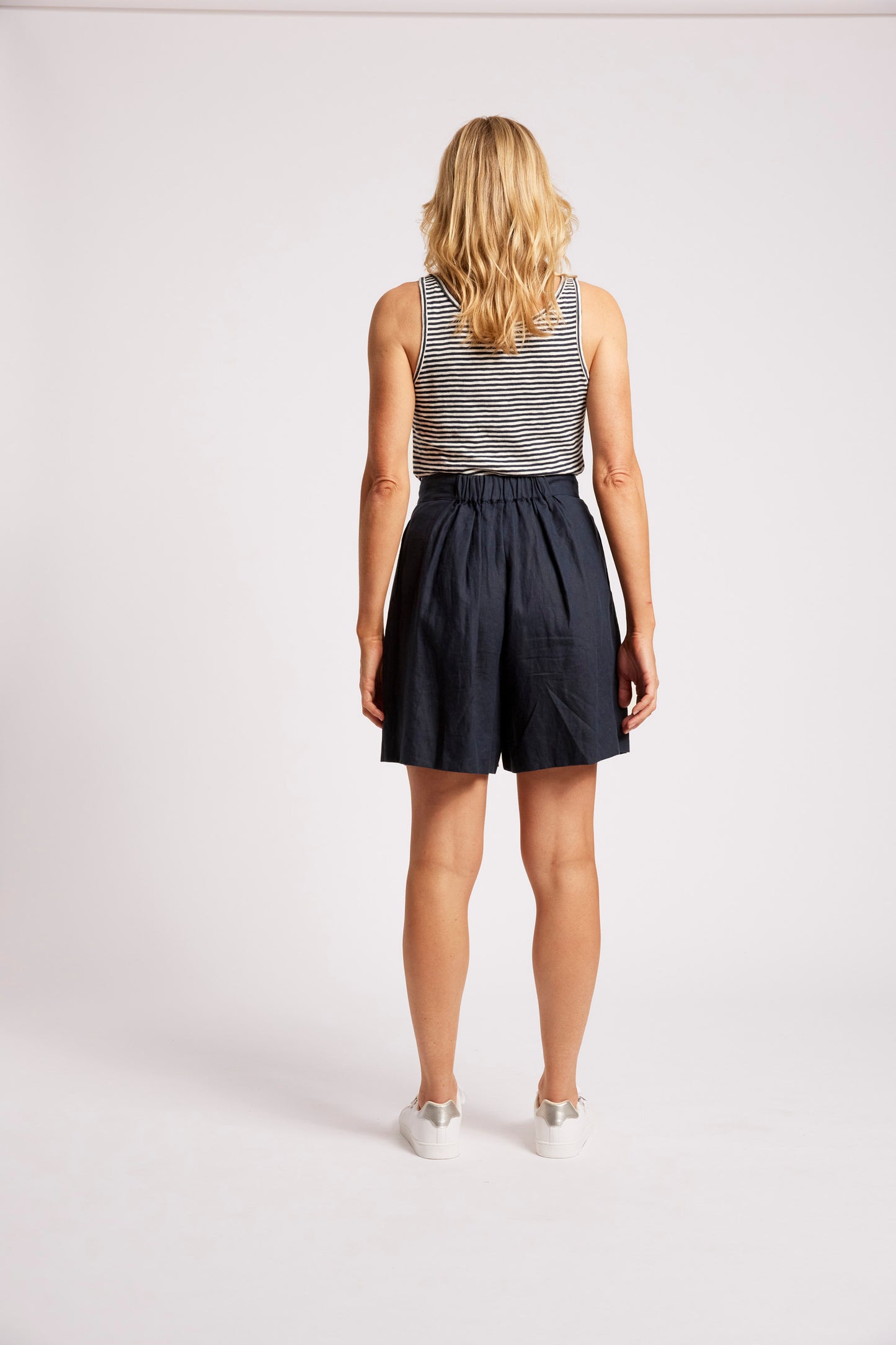 Eb+ I e Cove Short Indigo