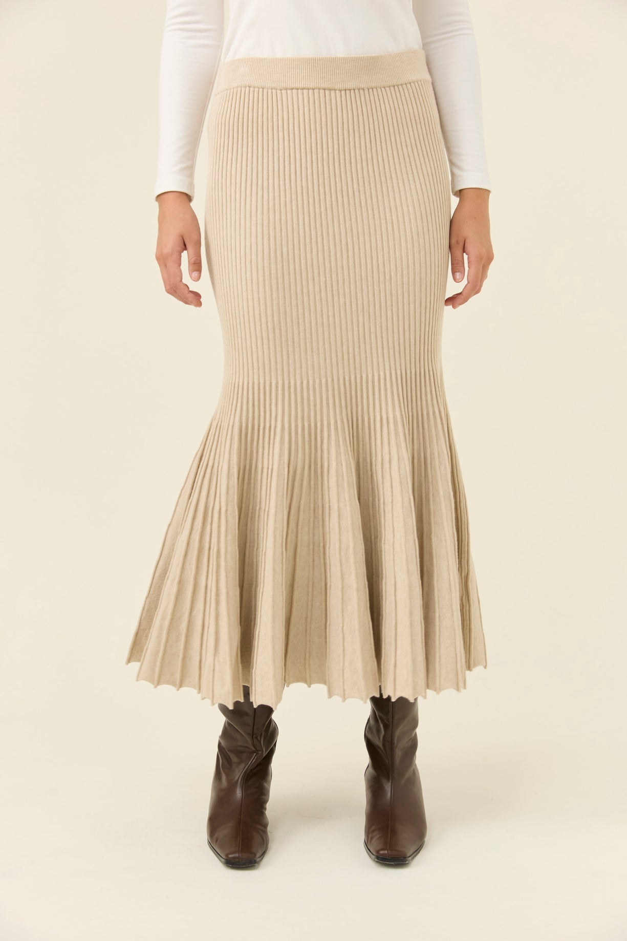Isle of Mine Nell knit skirt Stone