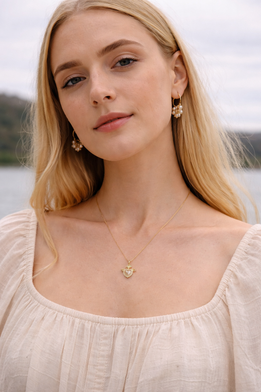 Heart Mother of Pearl necklace