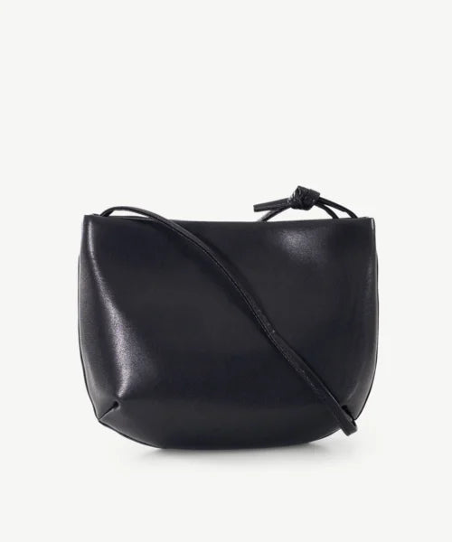 Sassy Duck Delta leather cross body bag black