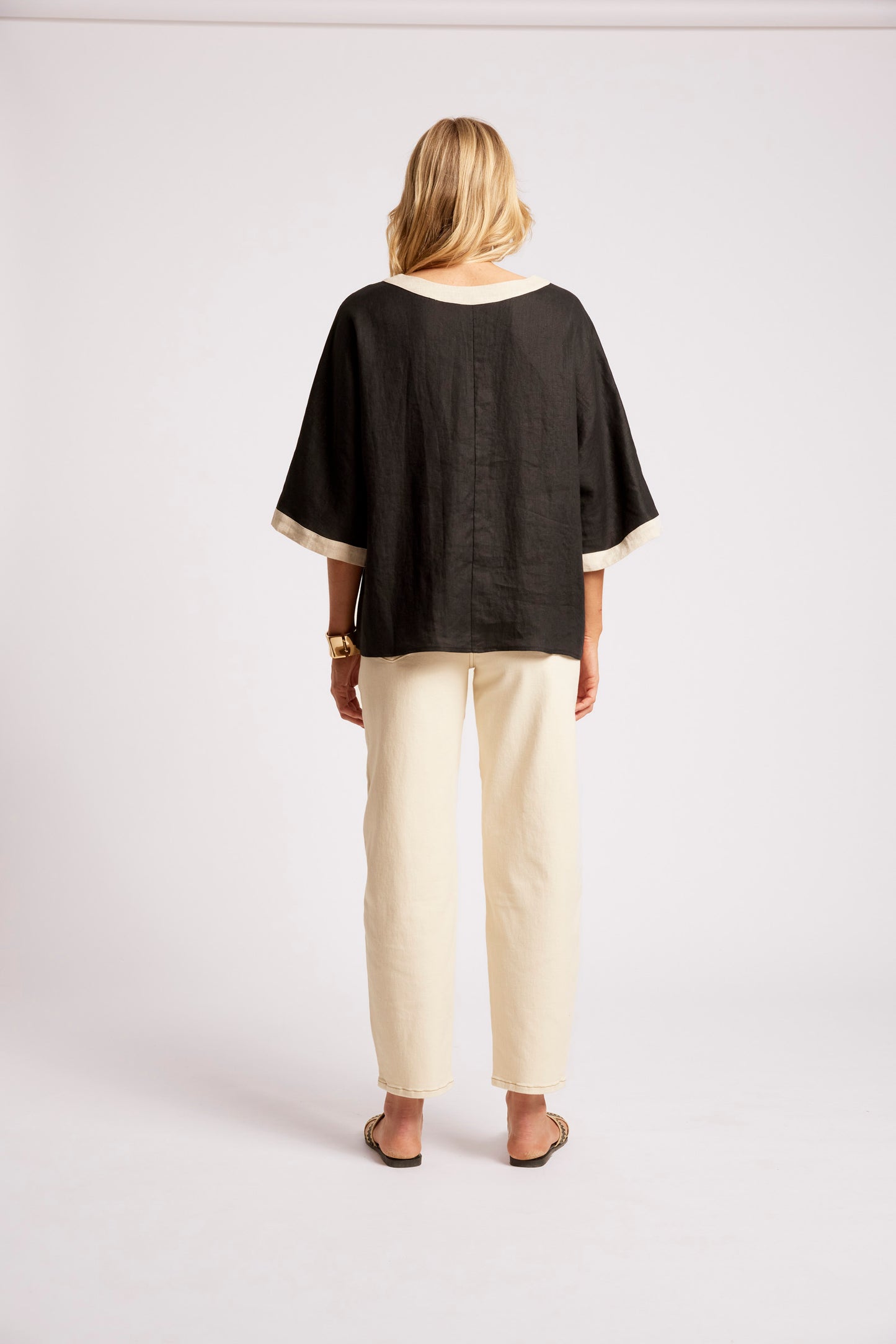 Eb +Ive Maris relaxed top one size tusk/ black Copy)