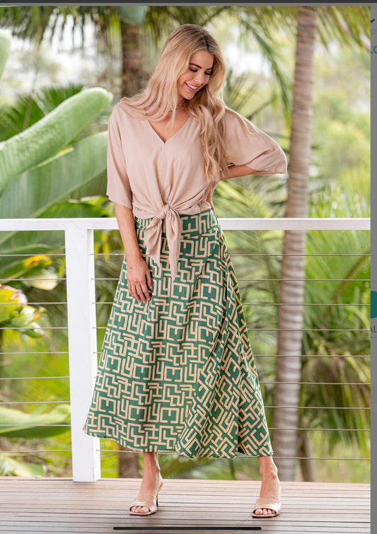 Geo A line green skirt