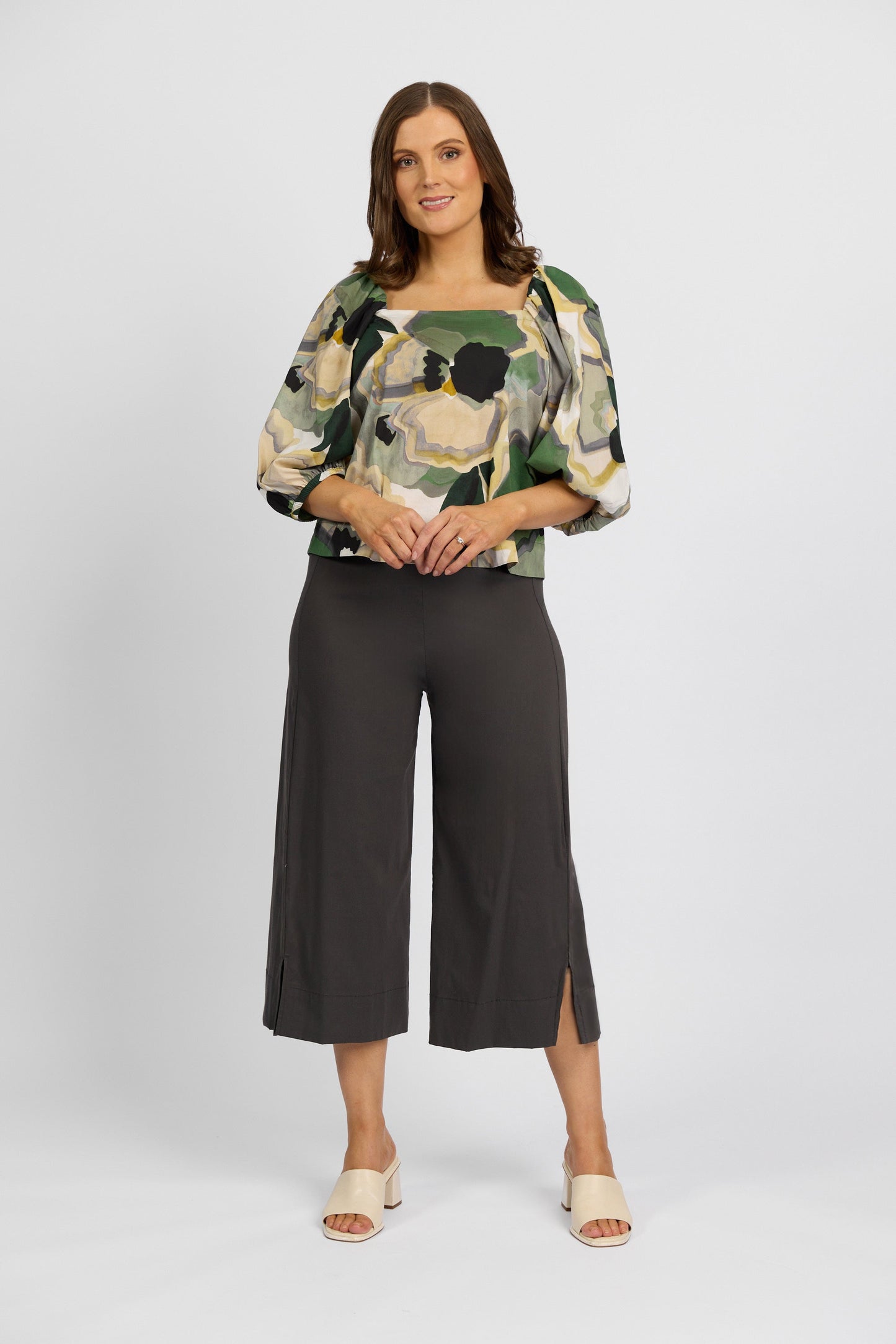 Vassalli Paris wide leg crop Beluga