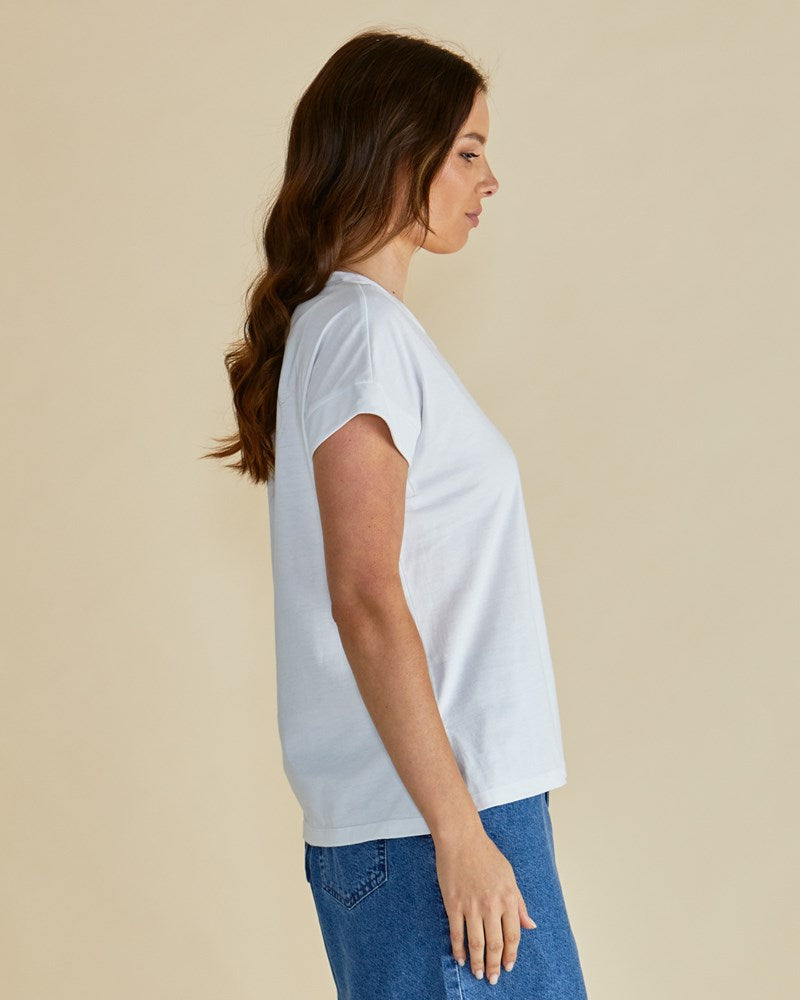 Betty Basics Tracy v neck Tee white