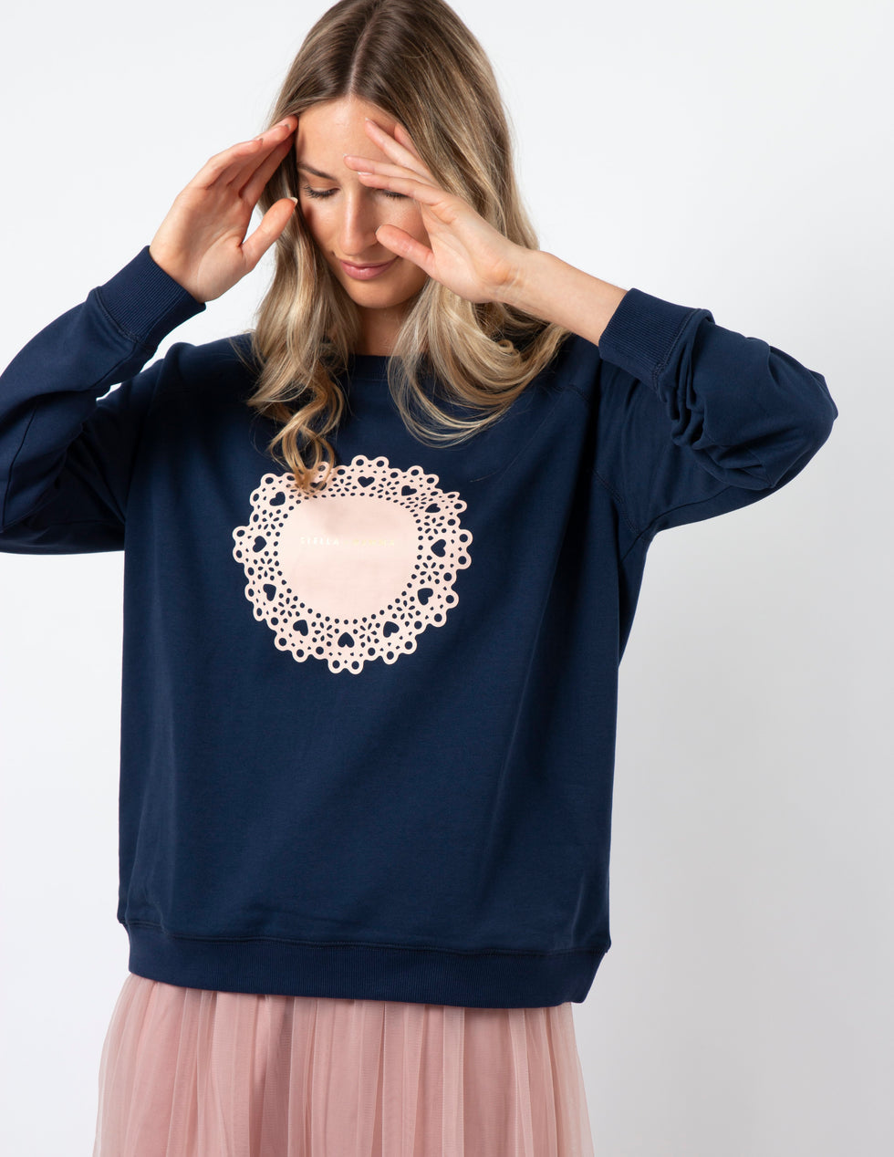 Stella +Gemma CLASSIC SWEATER - NAVY WITH BLUSH DOILY