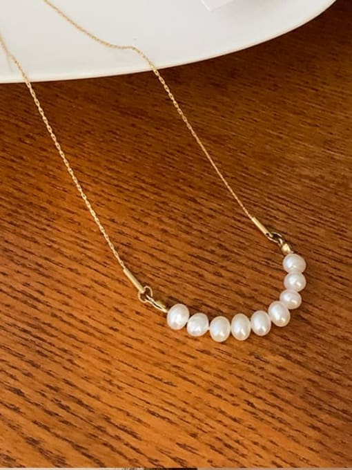Freshwater pearl minimalist necklace